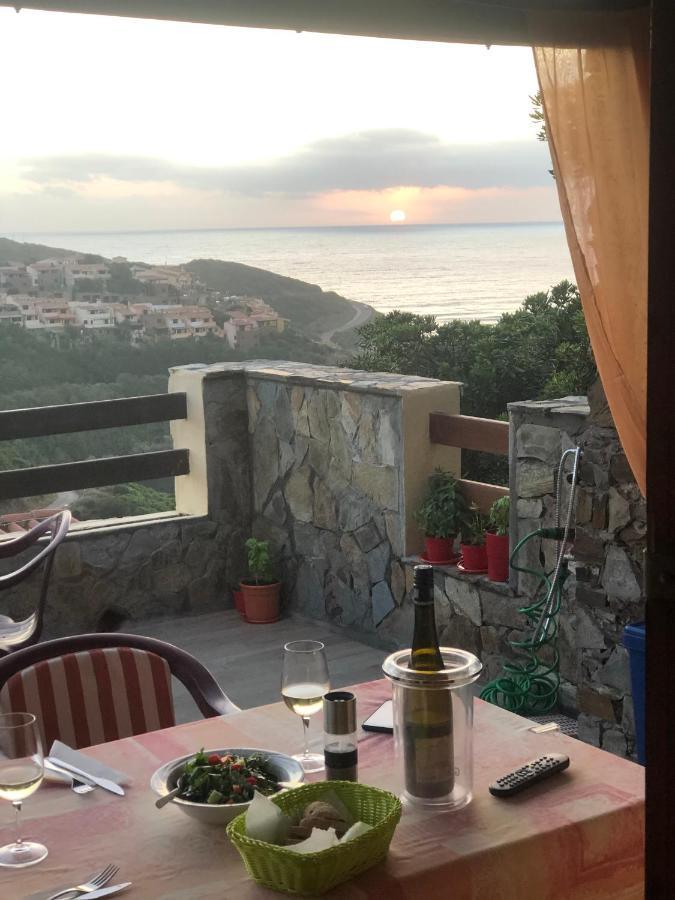 Sardegna-Ferienwohnung Mit Emotionale Meeres Blick Torre dei Corsari Luaran gambar